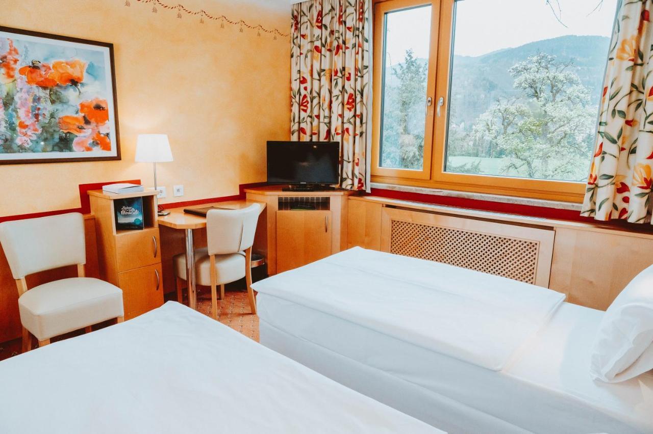 ניקלאסדורף Hotel Bruecklwirt מראה חיצוני תמונה